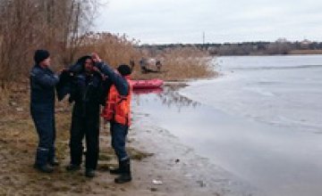 В Днепродзержинске на водохранилище спасли повалившегося под лед рыбака