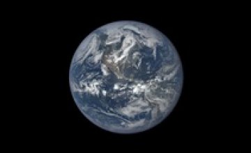 NASA показало год жизни Земли (ВИДЕО)