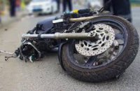 В Кривом Роге мотоциклист влетел в отбойник 