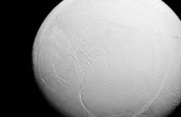 NASA опубликовало фото ледяного Энцелада (ФОТО)