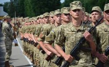 Военкоматы приостановили призыв в армию