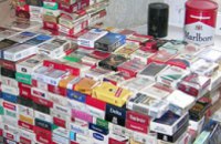 Коллекционер из Днепропетровска собрал коллекцию из 30 тысяч сигаретных пачек (ФОТО)