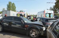 В Днепре на Набережной Победы случилось тройное ДТП: пострадали женщина и ребенок (ФОТО)