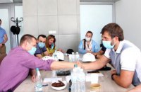 Борис Филатов и жители Днепра договорились с заводом “Потоки” о повышении экологичности предприятия