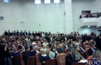 Городской совет Днепропетровска нового созыва собрался на первую сессию