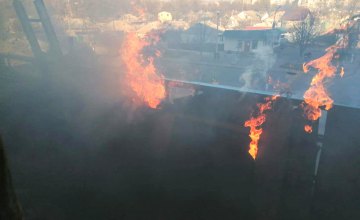 На Днепропетровщине загорелась многоэтажка: информация о пострадавших