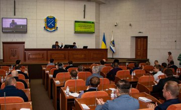 В Днепре депутаты обратились к Президенту Украины с просьбой прекратить действие законов, касающихся ФЛП