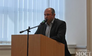 По инициативе Ассоциации налогоплательщиков Украины в Днепропетровской области экс-министр экономики прочитал лекцию в ДНУ