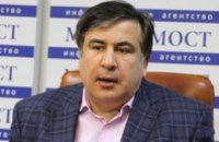 Президент Порошенко сегодня готовится к внеочередным выборам, - Саакашвили
