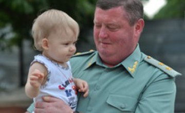 В 2012 году в Днепропетровской области было усыновлено 104 ребенка (ФОТО)