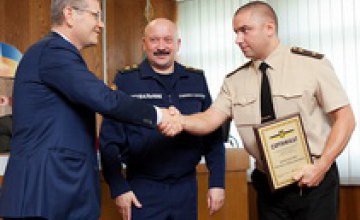 Александр Вилкул поздравил спасателей Украины с профессиональным праздником