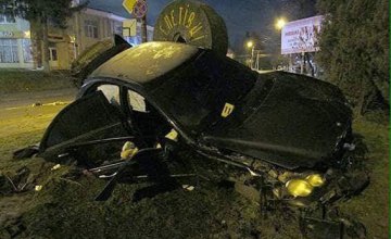 В Хмельницкой области водитель на тротуаре насмерть сбил молодую женщину и травмировал 2-летнего ребенка