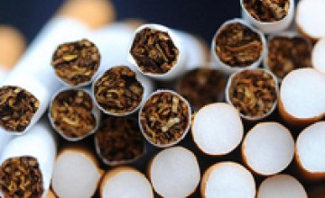 Президент подписал закон, запрещающий рекламу табака