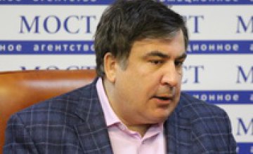 Яценюк продолжает управлять ситуацией в стране, - Михеил Саакашвили
