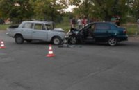 В Никополе в результате нарушений правил дорожного движения погиб водитель ВАЗ 2101