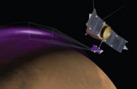 На Марсе обнаружили облако-загадку и полярное сияние