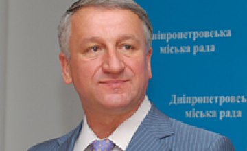 В 2013 году перед мэром Иваном Куличенко будет стоять выбор, касающийся его политической карьеры, - астролог