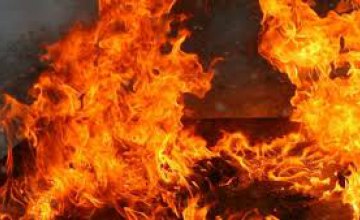 В Днепре во время пожара в квартире пятиэтажного дома  мужчина получил ожоги