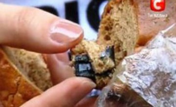 Днепропетровчанка нашла в хлебе часть женского каблука