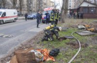 Во время пожара в люке теплотрассы обнаружены тела трех человек 