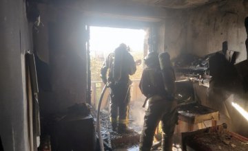 В Кривом Роге во время пожара спасли пожилую женщину