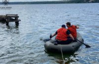 У центрі Дніпра рятувальники дістали з річки тіло загиблої жінки
