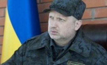 Александр Турчинов уехал в командировку на Восток Украины