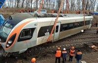 Ведутся воcстановительные работы после аварии: УЗ планирует возобновить движение поездов на участке Днепр-Запорожье к 21:00