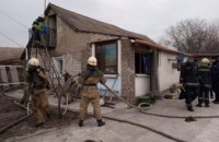 Пожар в частном секторе на Днепропетровщине: погибла 2-летняя девочка, еще двух детей спасли соседи
