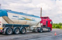 Из-за жары на Днепропетровщине ограничили движение тяжелых грузовиков