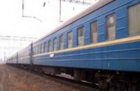 Два столичных поезда подверглись нападению вандалов, - Укрзализниця