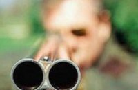 Житель Синельниково застрелил приятеля из пневматической винтовки