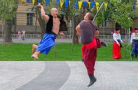 Впервые казаки Днепропетровщины продемонстрировали боевые искусства под самым большим в Украине Флагом (ФОТОРЕПОРТАЖ)