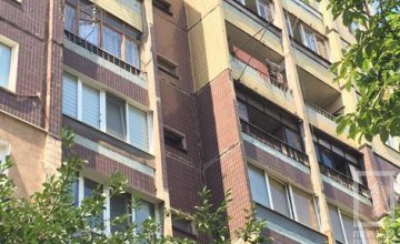 В Кривом Роге 34-летний мужчина выпал с балкона 9 этажа