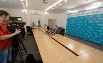 Борис Филатов назвал фамилии уволенных за коррупцию служащих мэрии Днепра