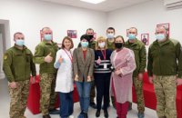 У центрі донорства плазми Biopharma Plasma Дніпро пройшов благодійний донорський день Збройних Сил України