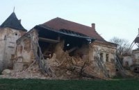 Во Львовской области обвалилась стена в Поморянском замке (ФОТО)