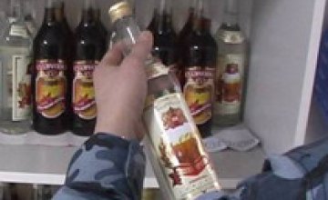 В Житомире правоохранители изъяли 2,5 тыc литров паленой водки