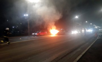 В Павлограде на ходу загорелся «Volkswagen Caddy»