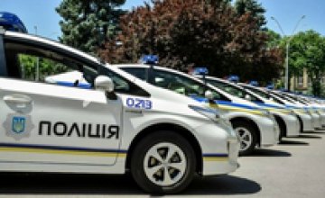 В Киеве женщина-водитель сбила и укусила полицейского 