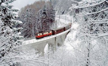 Укрзалізниця назначила 7 дополнительных поездов на новогодние праздники и Рождество