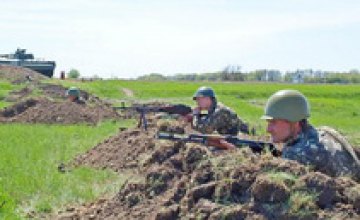 На новомосковсом полигоне военные отработали тактические учения