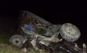  На Закарпатье грузовик упал в пропасть: есть погибшие (ФОТО)