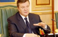 Виктор Янукович прервал рабочие поездки из-за событий в Макеевке
