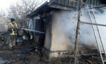 В Днепропетровской области во время пожара в частном доме погибли 2 человека