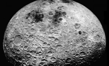 Ученые определили точный возраст Луны