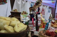 На фестивале «Щедрая Масленица» громады Днепропетровщины демонстрировали творческие и кулинарные умения