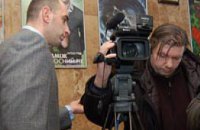 Международные наблюдатели возмущены тем, что днепропетровских журналистов выдворили с агитационного мероприятия