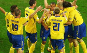 Действующие чемпионы Европы уступили шведам 