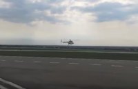 В Запорожье поднялся в небо первый украинский вертолет